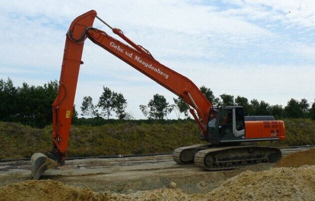 挖機(jī)加長(zhǎng)臂廠家、挖掘機(jī)加長(zhǎng)臂定做、挖掘機(jī)加長(zhǎng)臂改裝