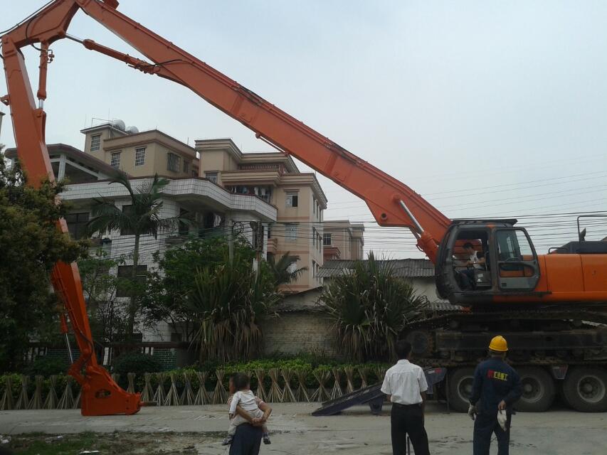 挖掘機(jī)拆樓臂、三段式加長(zhǎng)臂、挖掘機(jī)改裝拆樓臂、挖掘機(jī)加長(zhǎng)臂廠家